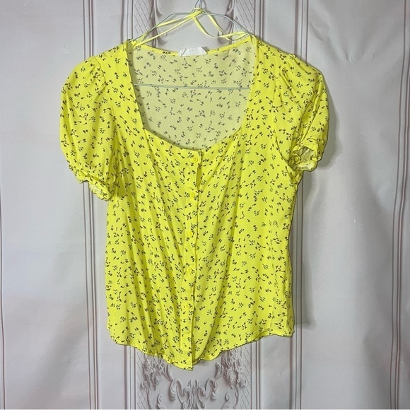 Elodie Spring Top - Picture 1 of 3